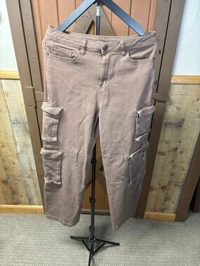 YMI Jeans USA Women’s Size 9 Brown Cargo Pants Multi Pocket Straight Leg